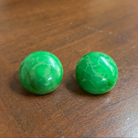 Jewelry - Vintage Marbled Green Clip Earrings er2